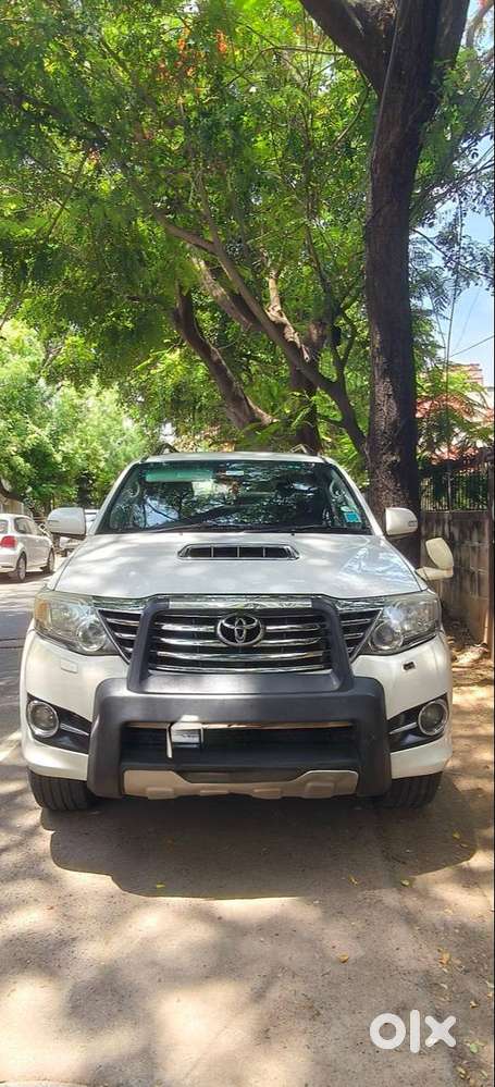 Toyota Fortuner 4x4 Mt 2015 , White