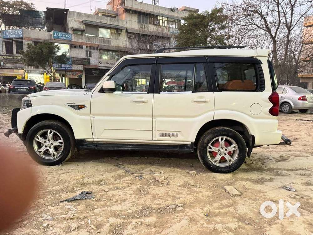 Mahindra Scorpio S10, 2017, Diesel