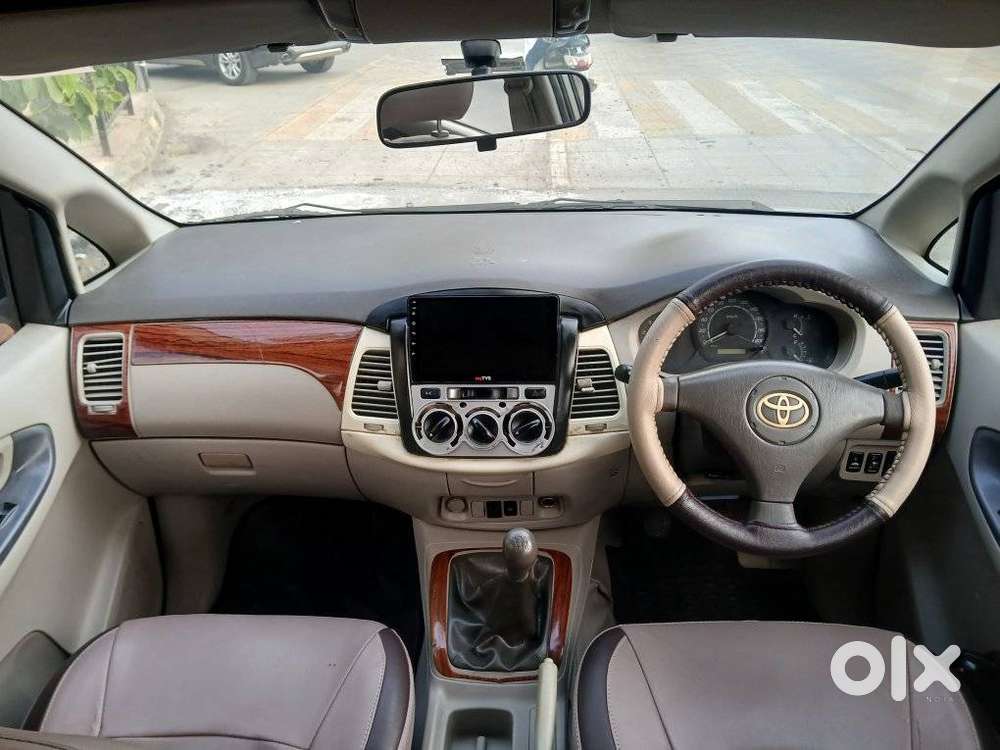 Toyota Innova 2.5 G (diesel) 8 Seater, 2011, Diesel