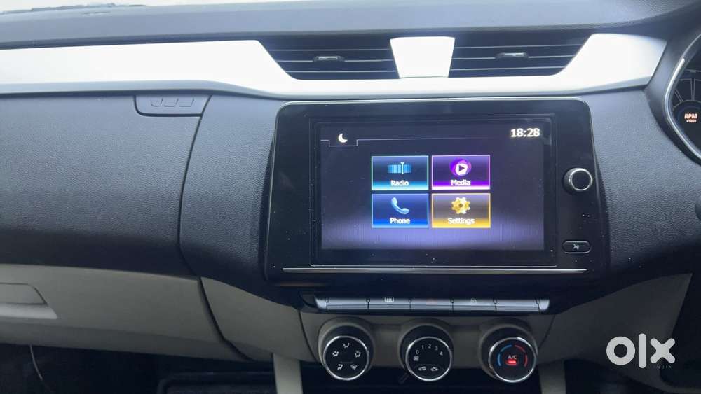 Renault Triber Rxz, 2022, Petrol