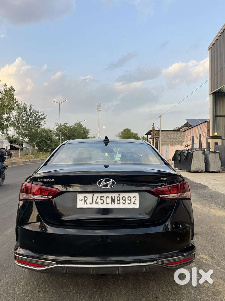 Hyundai Verna 1.5 Sx (o) Petrol Mt, 2021, Petrol