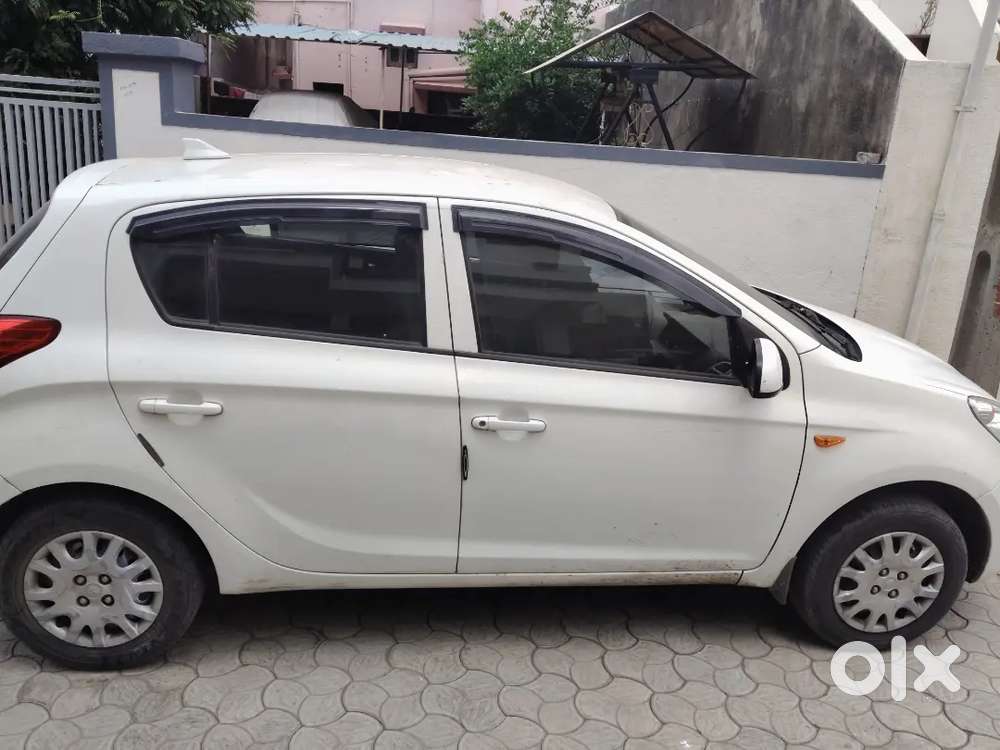 Hyundai I20 2010 Cng & Hybrids 69000 Km Driven