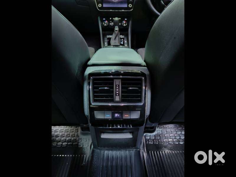 Skoda Superb 2.0 Sportline Tsi At, 2021, Petrol