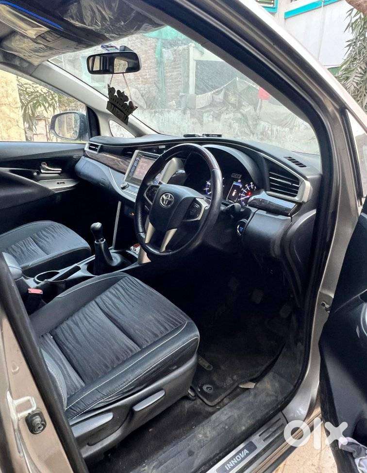 Toyota Innova Crysta