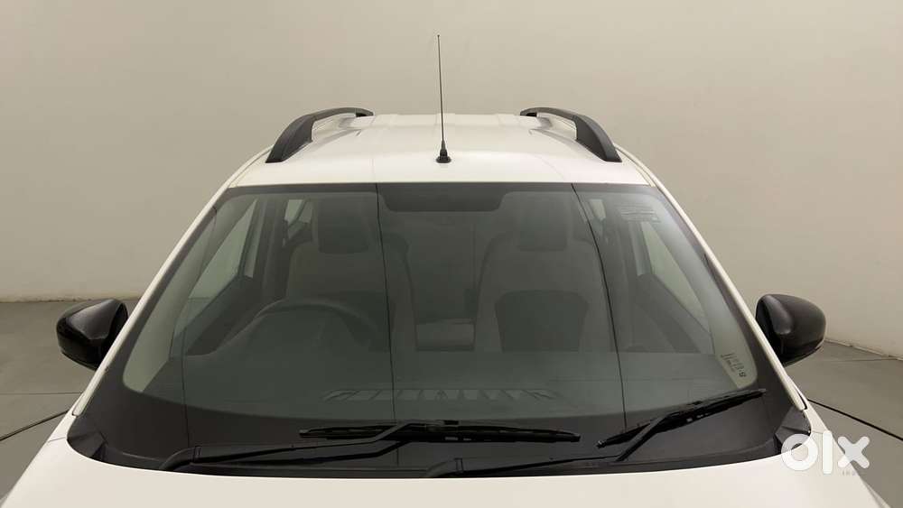 Renault Triber Rxt, 2022, Petrol