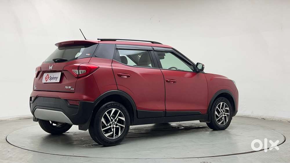 Mahindra Xuv300 W8 (o) 1.5 Diesel Amt, 2023, Diesel