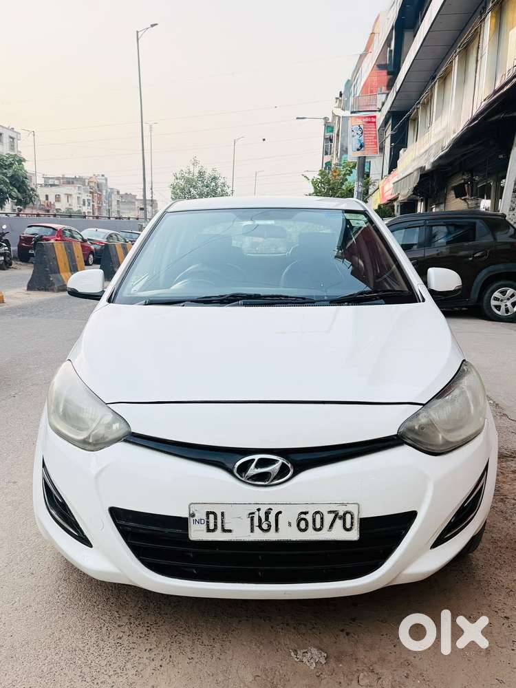 Hyundai I20 Petrol Cvt Magna Executive, 2013, Petrol