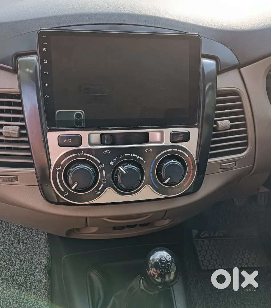 Toyota Innova 2016 Diesel Well Maintained