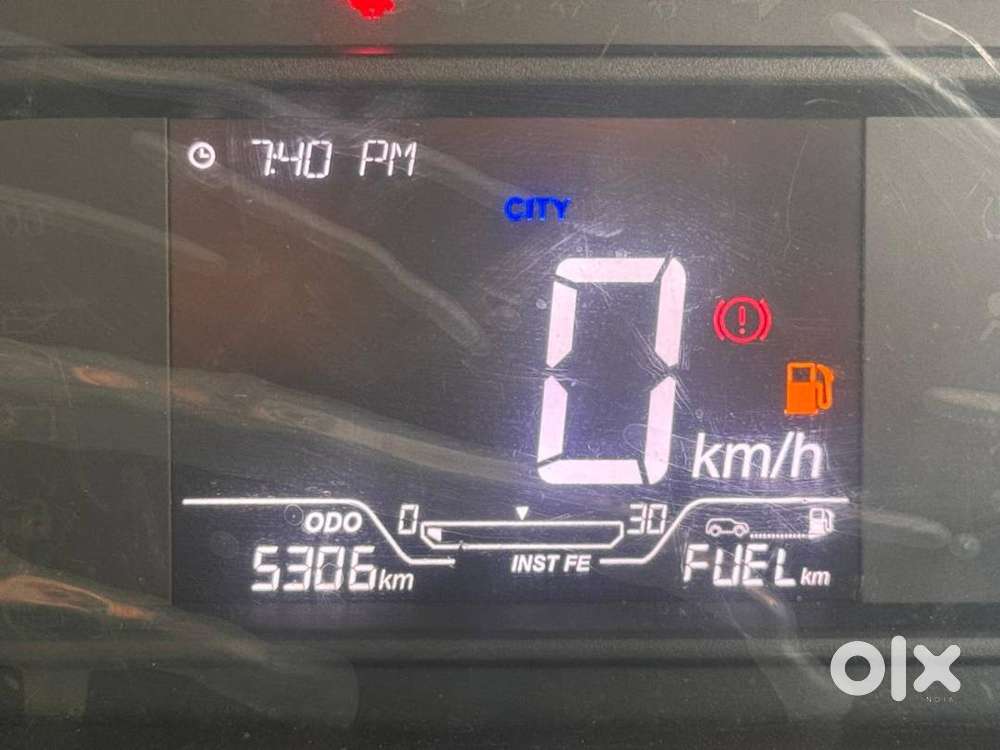 Tata Punch Pure 2025