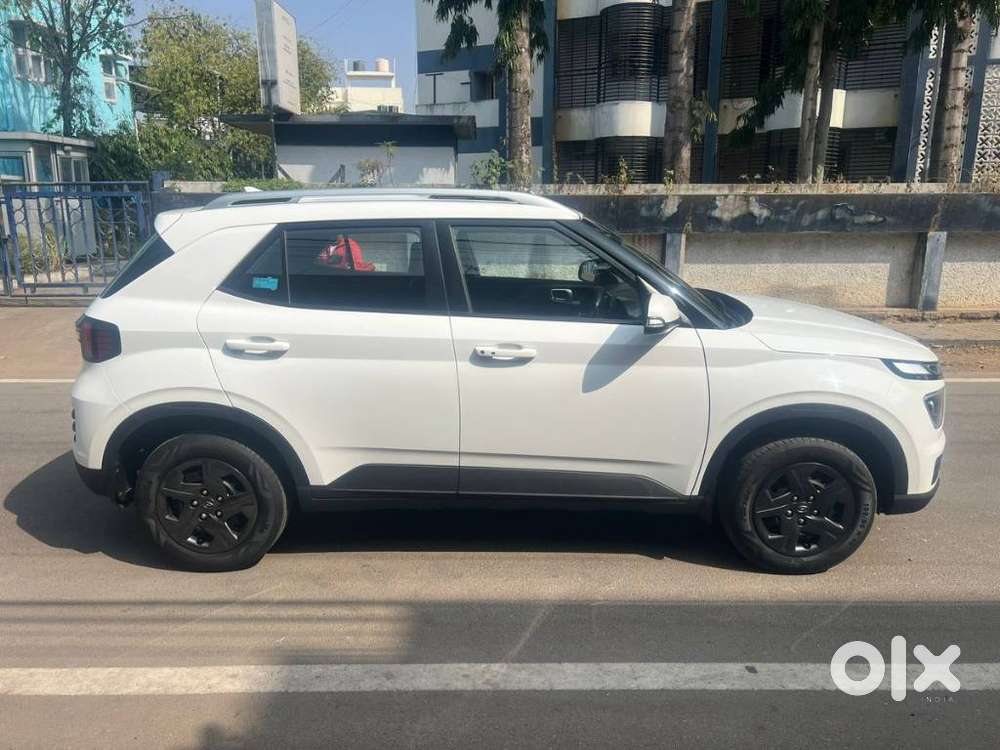 Hyundai Venue Sx, 2023, Petrol