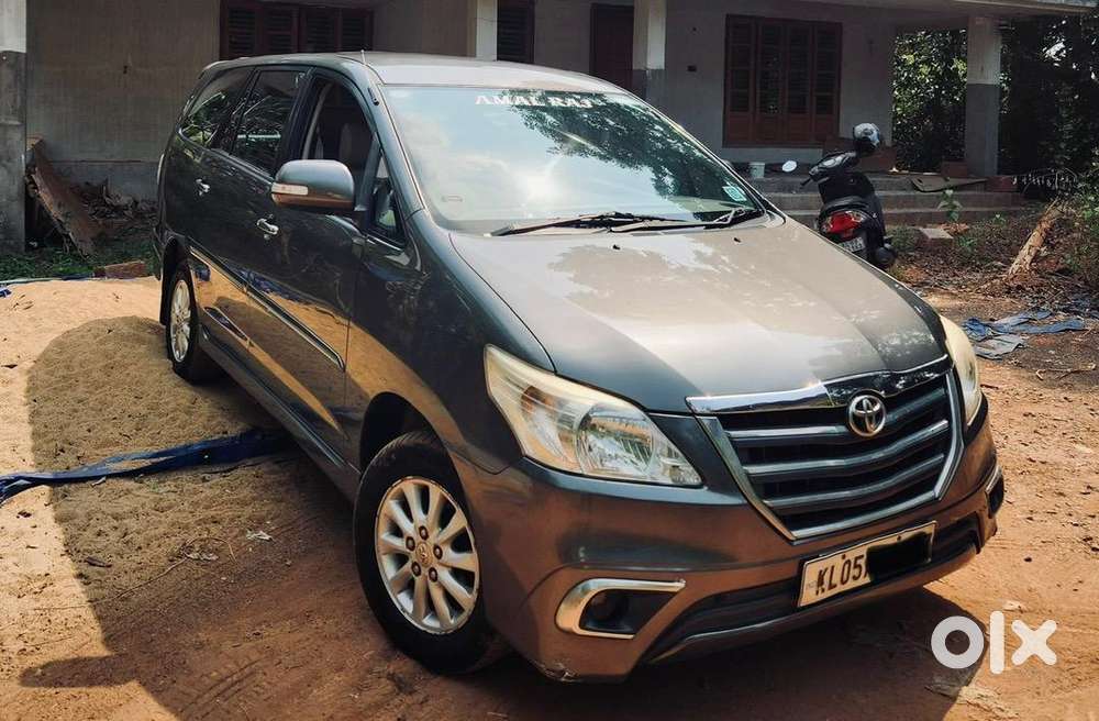 Toyota Innova 2012 Diesel Well Maintained