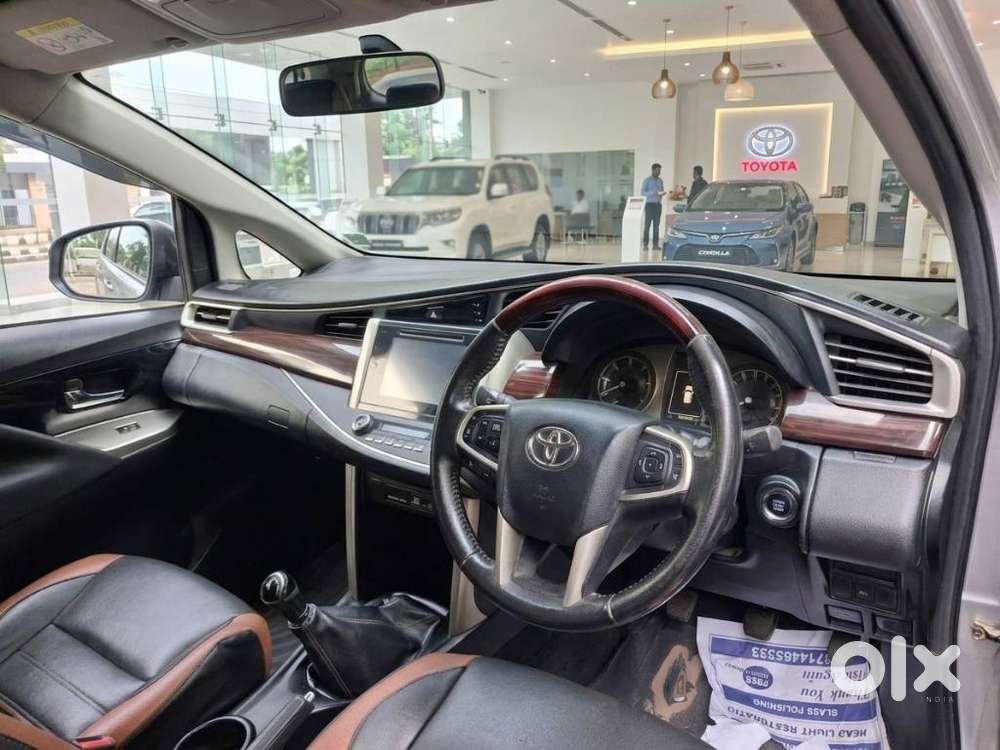 Toyota Innova Crysta 2.4 V 8 Str, 2016, Diesel