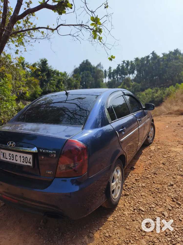 Hyundai Verna 2010 Diesel 140000 Km Driven