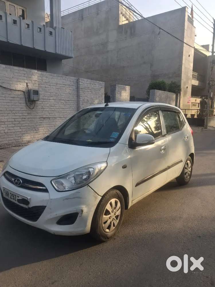 Hyundai I10 2011 Petrol 72000 Km Driven, Passing Expired