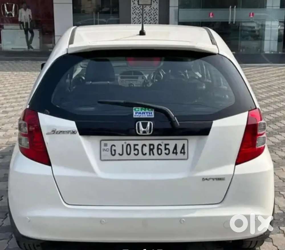 Honda Jazz 2011 Cng & Hybrids 64000 Km Driven