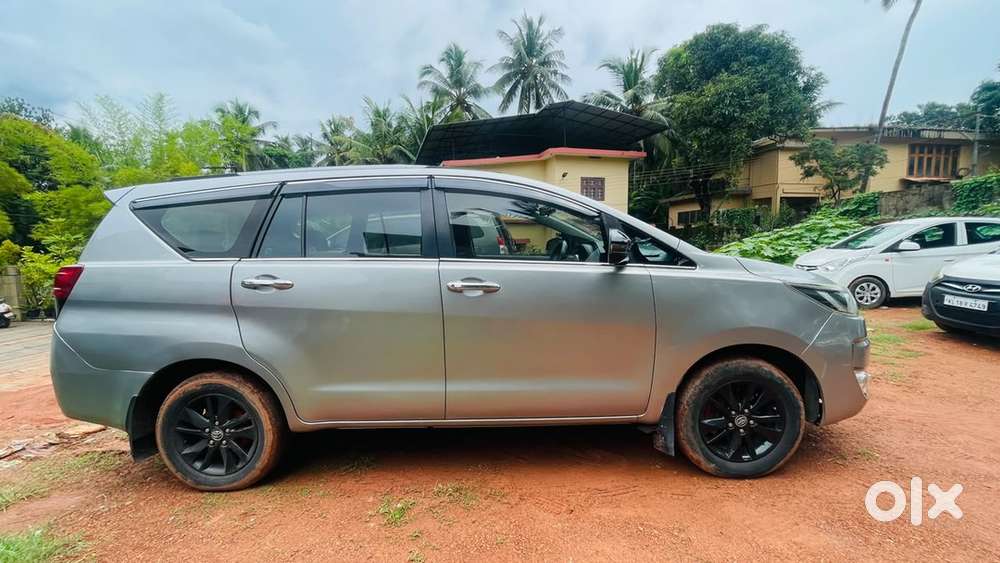 Toyota Innova Crysta Diesel 2016