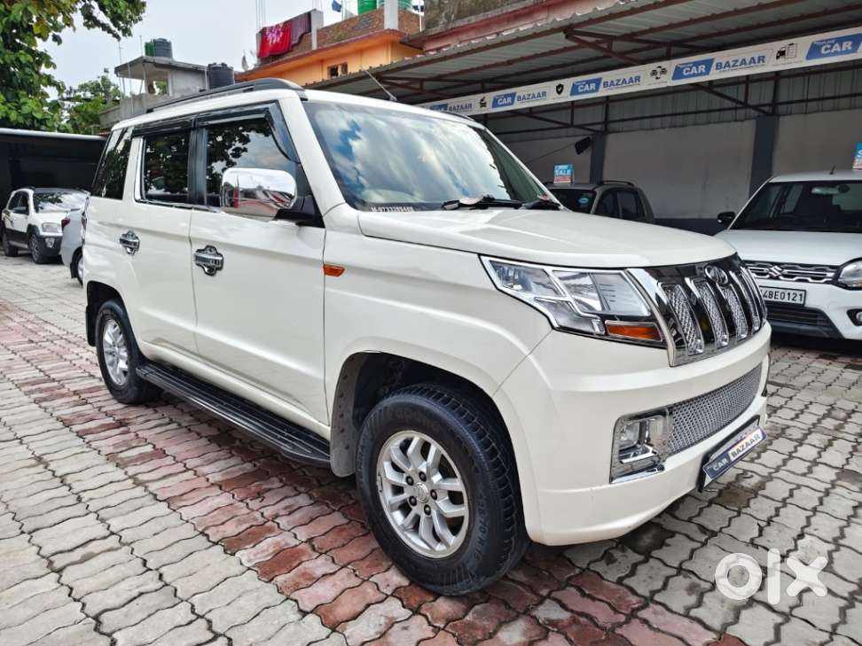 Mahindra Tuv 300 T8, 2016