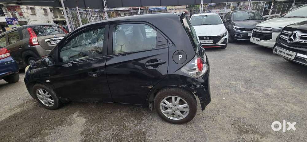 Honda Brio V Automatic, 2013, Petrol