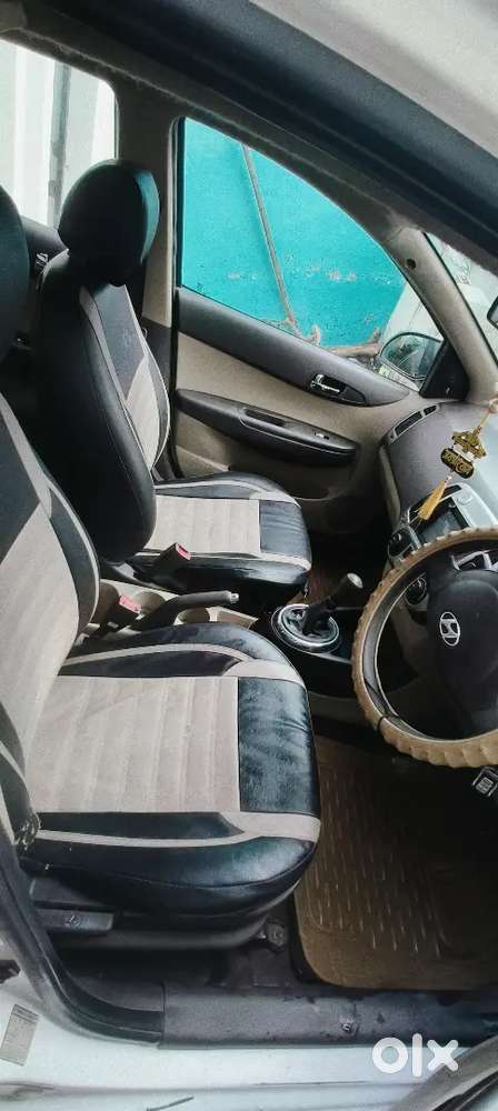Hyundai I20 2011 Petrol Well Maintained