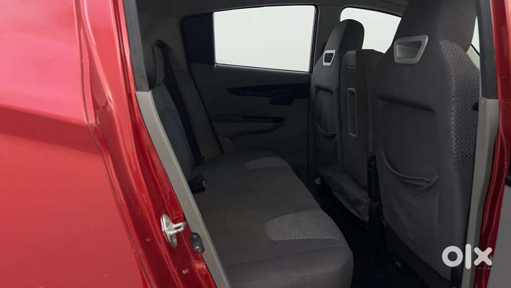 Mahindra Kuv 100 Mfalcon G80 K6, 2016, Petrol