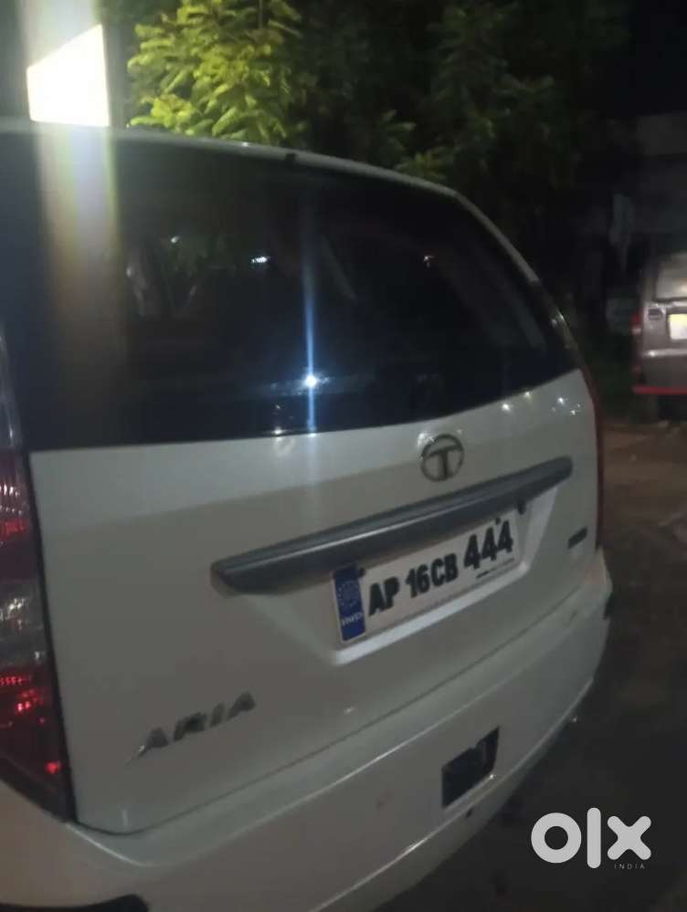 Tata Aria 2011