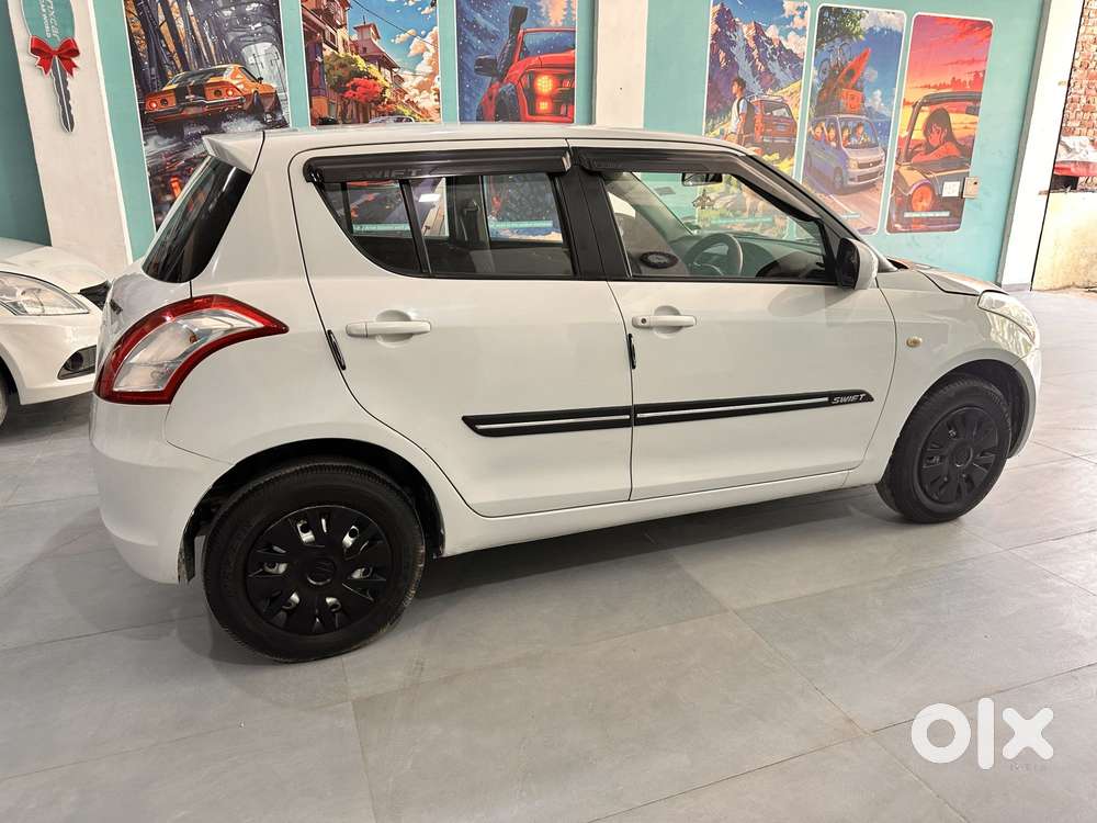 Maruti Suzuki Swift Lxi Option, 2011, Petrol