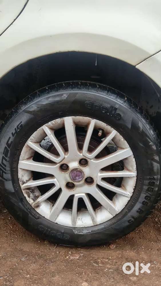 Fiat Linea Emotion 2009 Diesel Car