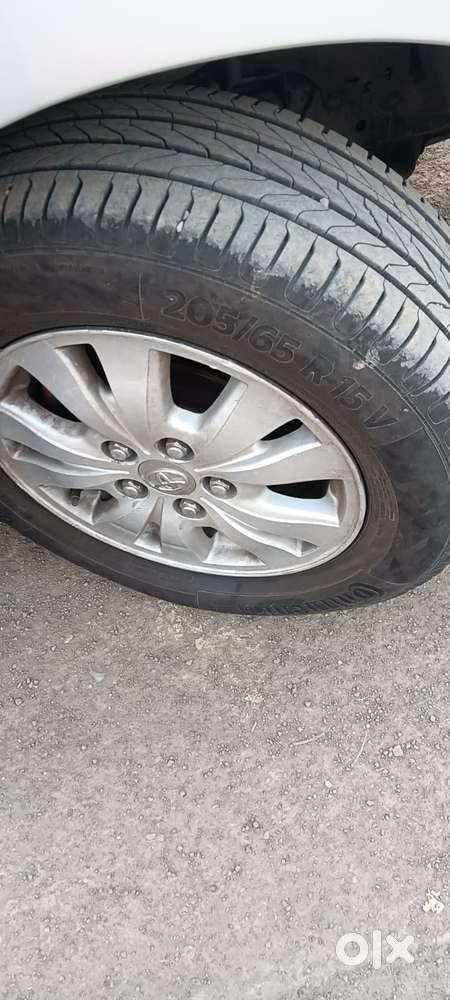Toyota Innova 2004-2011 2.5 V Diesel 8-seater, 2010, Diesel