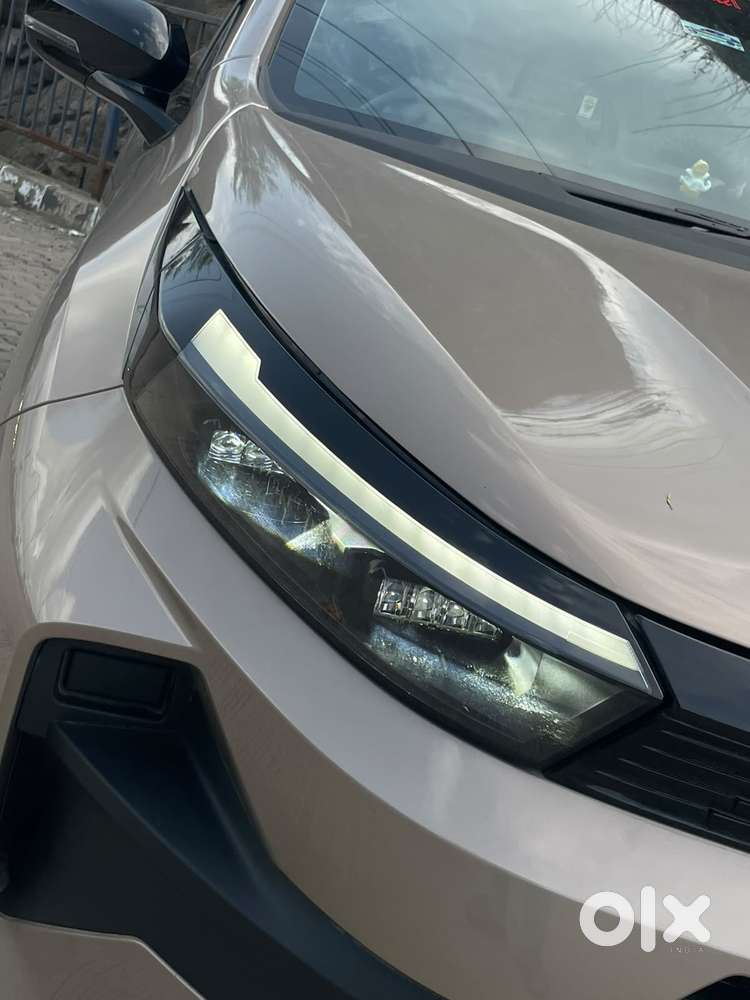 Tata Altroz, 2025, Cng & Hybrids