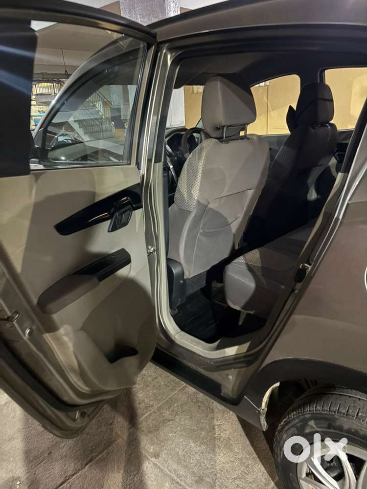 Mahindra Kuv100 Petrol 2016