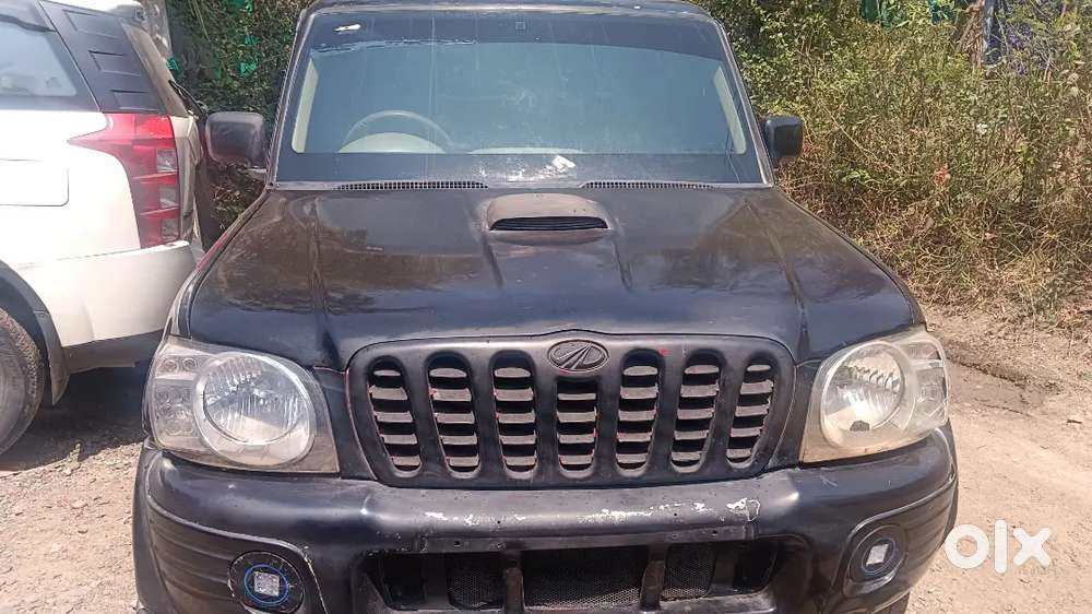 Gj 15 Mahindra Scorpio 2005