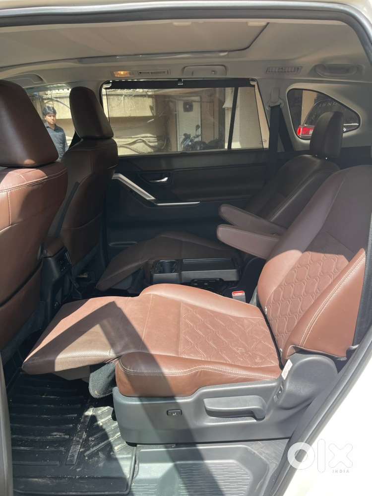 2025 Toyota Innova Hycross Zx(0) Hybrid