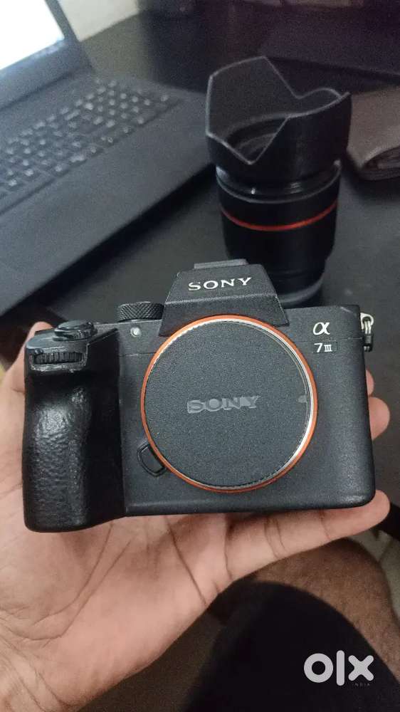 Sony M3 body+ 28/70 lense very good condition camera