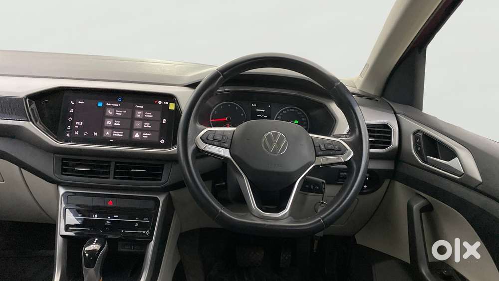 Volkswagen Taigun 1.0 Tsi Highline At, 2022, Petrol