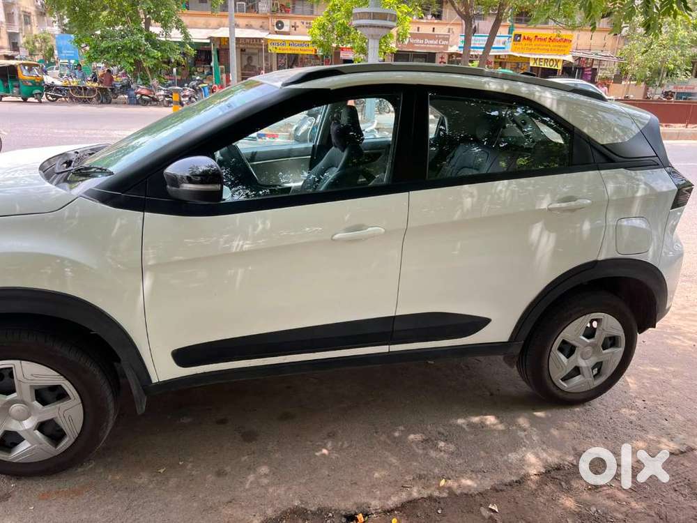 Tata Nexon Pure+ | 2025 Model | Petrol | 6-speed Manual