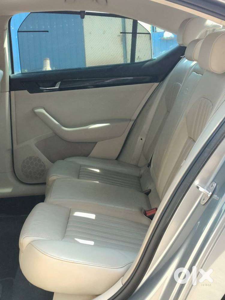 Skoda Superb L&k 2.0 Tdi At, 2016, Diesel