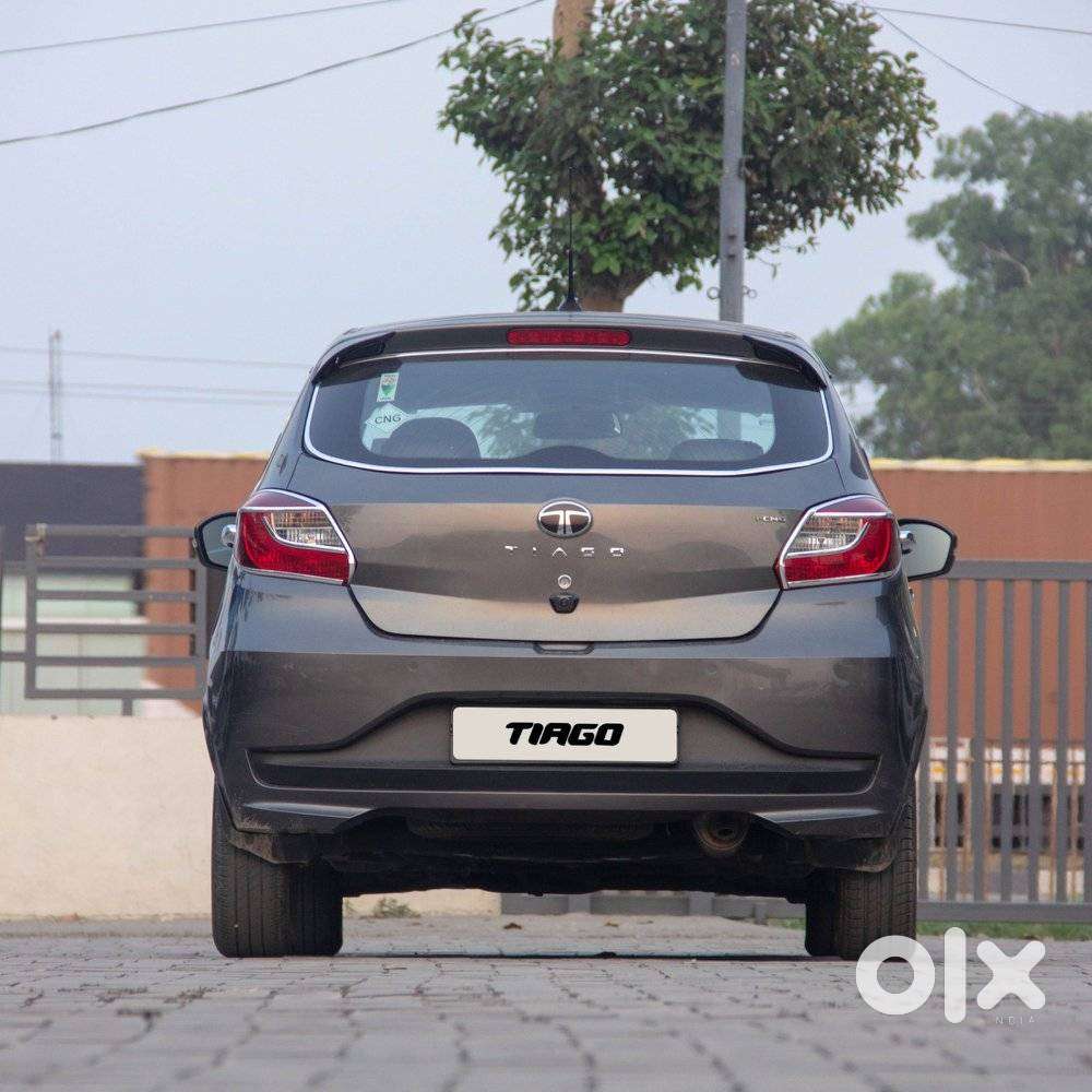 Tata Tiago Xt Icng, 2025, Petrol