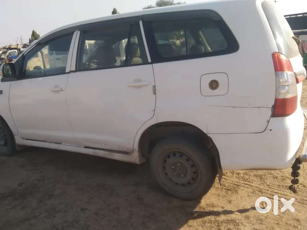 Toyota Innova Hycross 2011 Diesel Manual