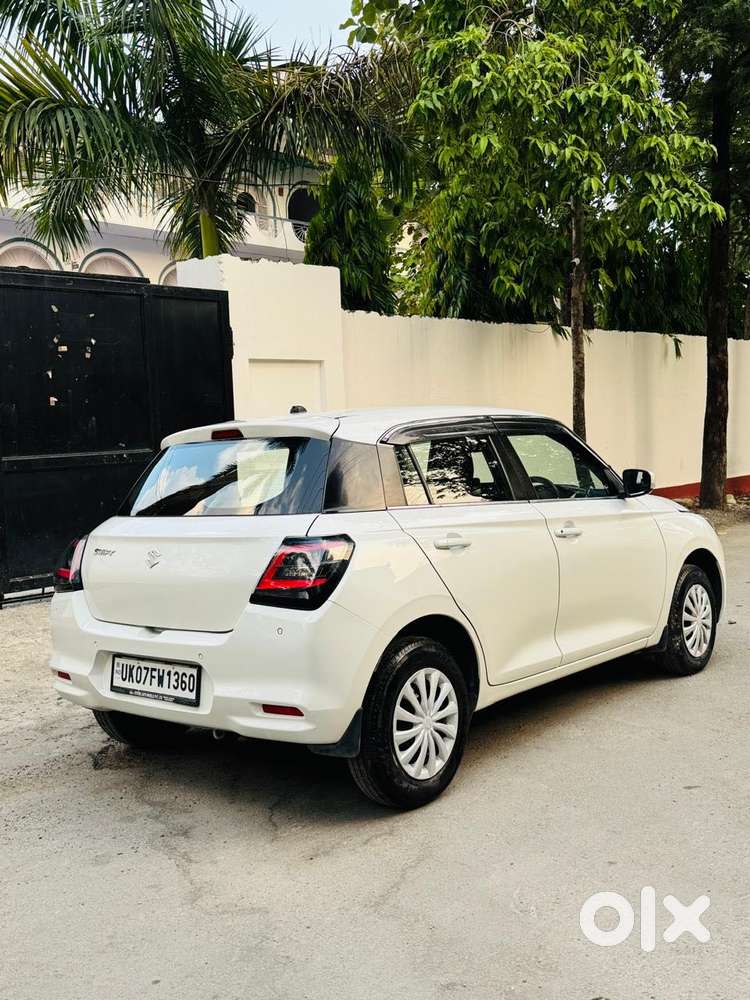 Maruti Suzuki Swift Vxi + Manual, 2024, Petrol