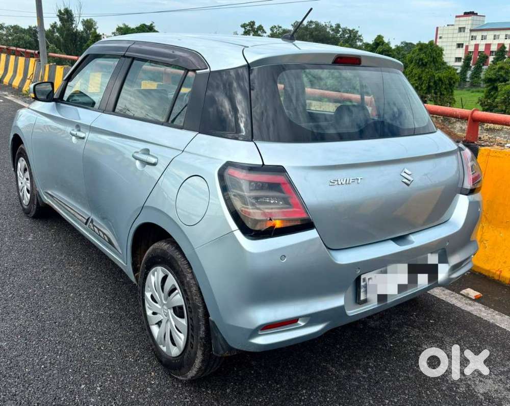 Maruti Suzuki Swift Vxi + Manual, 2024, Petrol