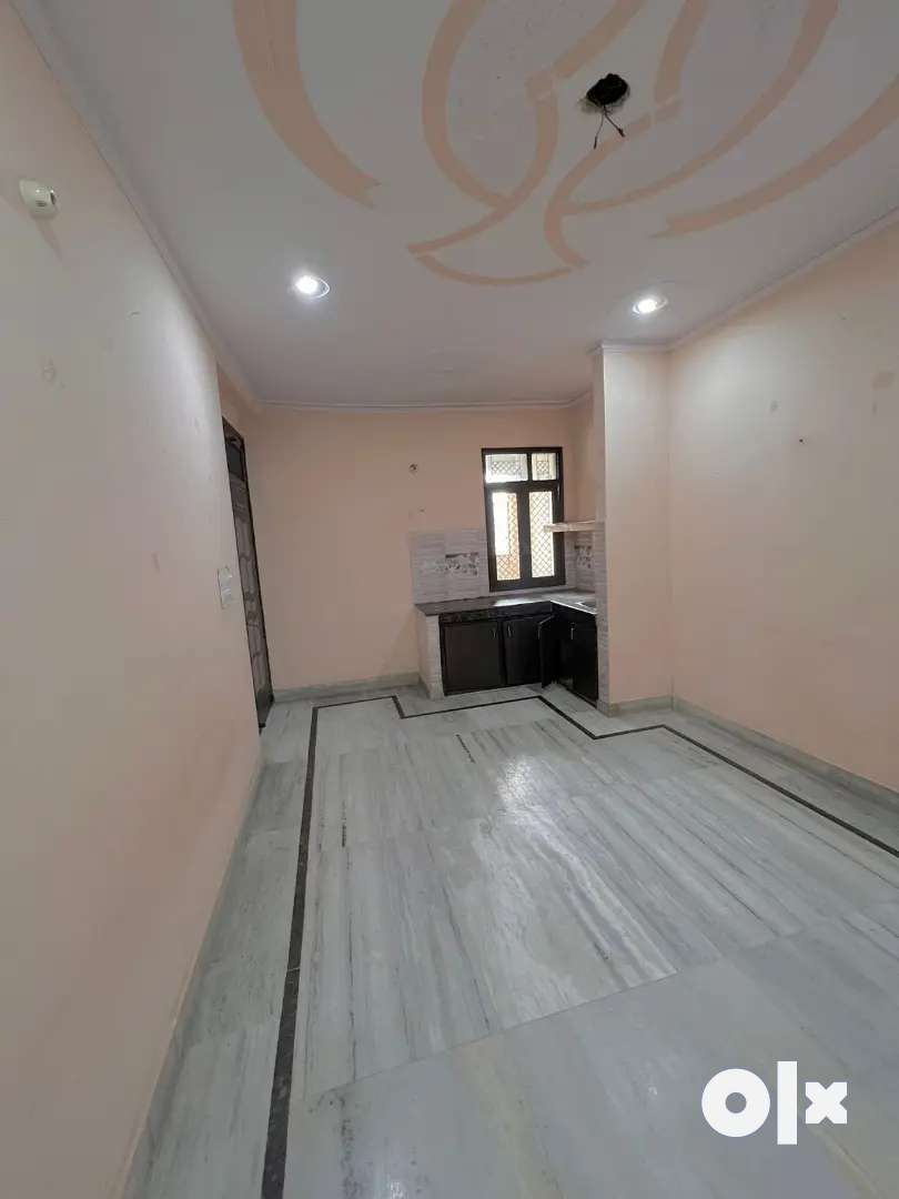 Bhk Semi Furnished Flat For Rent Meter Distance From Main Road