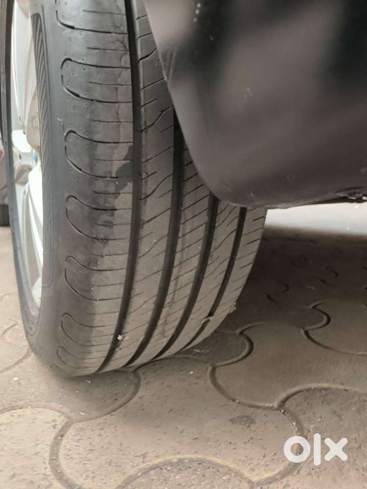 Volkswagen Vento 2010-2013 Petrol Trendline, 2011, Petrol