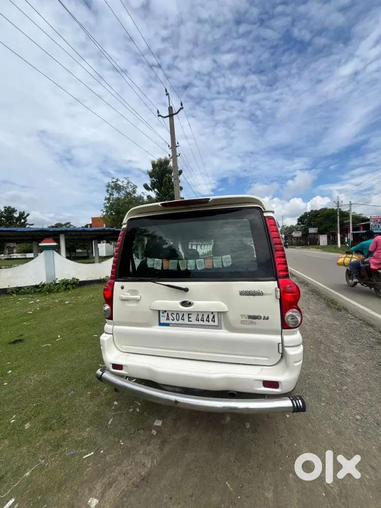 Mahindra Scorpio 2006 Diesel 177000 Km Driven With Modified Alloy