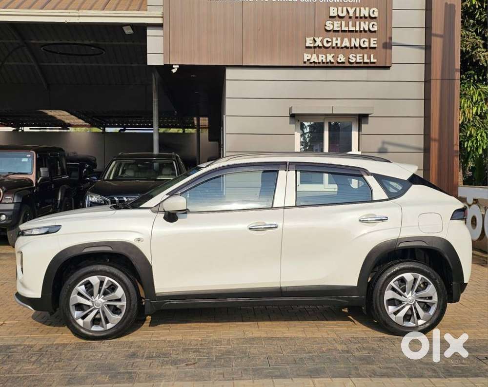 Maruti Suzuki Fronx Sigma 1.2 Mt, 2024, Petrol