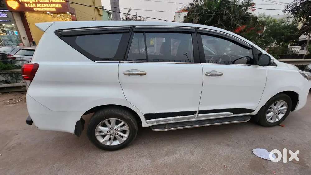 Toyota Innova Crysta 2023 Diesel 30000 Km Driven November 2023