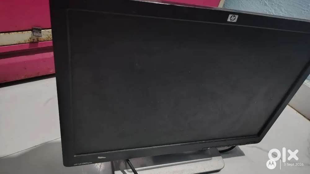 Only Minor Line in display 
Original Hp Dekstop 18'in Working Conditio