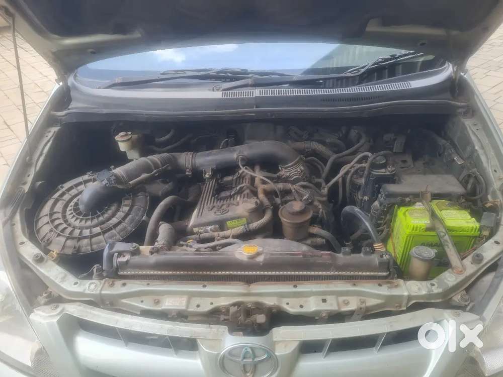 Toyota Innova Petrol 2006