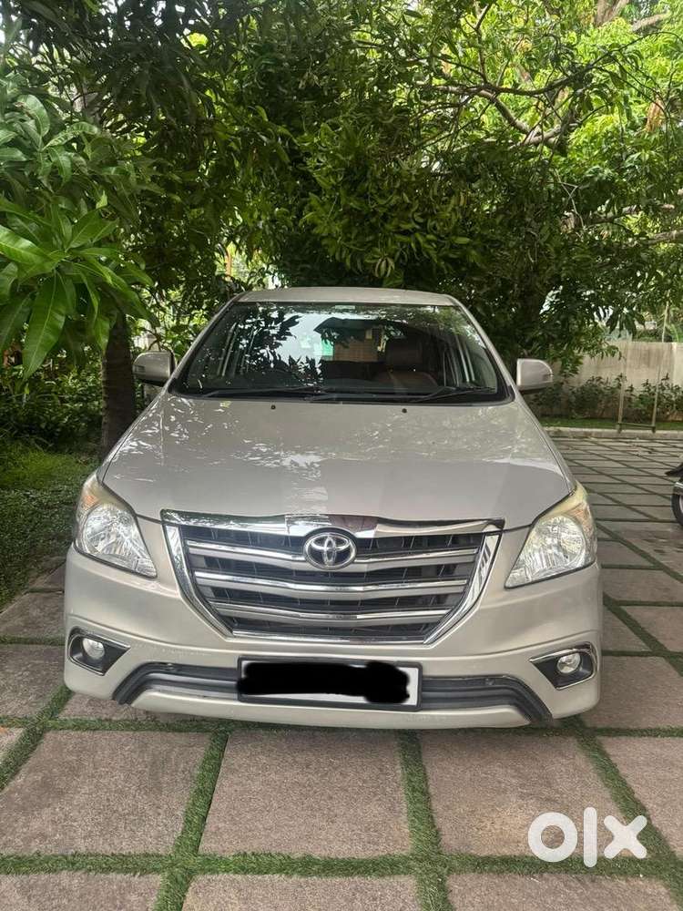Toyota Innova 2013 Diesel Well Maintained