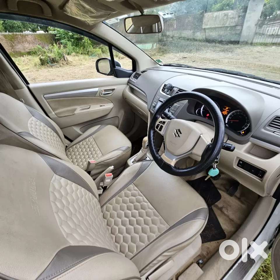 Maruti Suzuki Ertiga Vxi At Petrol, 2017, Petrol