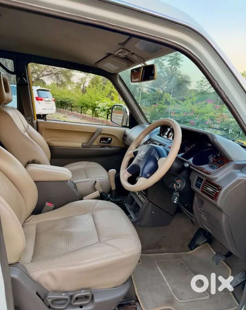 Mitsubishi Pajero Sfx 2011